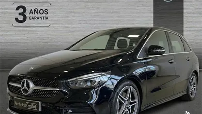 Usado Mercedes B200 AMG line 150 CV (110 kW) 2025 Negro Monovolumen