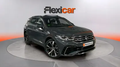 Usado VW Tiguan R-line 150 CV (110 kW) 2023 Gris SUV