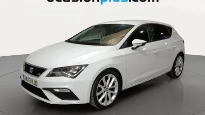 Usado Seat Leon FR 125 CV (91 kW) 2018 Blanco Utilitario