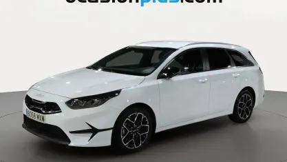 Usado Kia Ceed Style 100 CV (73 kW) 2025 Blanco Utilitario