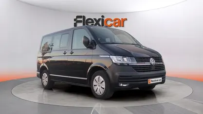 Usado VW Caravelle Pro 150 CV (110 kW) 2023 Negro Monovolumen