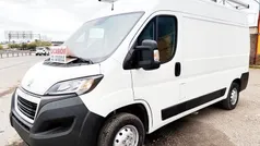 Blanco Usado 2022 Peugeot Boxer S Van | 19.500 € (Precio justo)