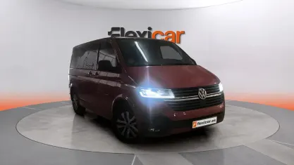 Usado VW Multivan 199 CV (146 kW) 2021 Rojo Monovolumen