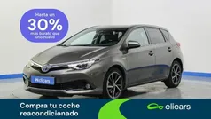 Gris / plata Usado 2017 Toyota Auris Hybrid Berlina | 14.490 € (Precio justo)