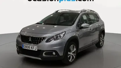 Usado Peugeot 2008 Allure 120 CV (88 kW) 2017 Gris SUV