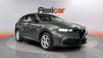 Usado Alfa Romeo Tonale Sprint 131 CV (96 kW) 2023 Gris SUV