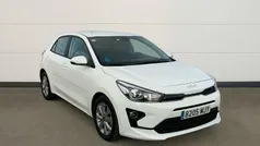 Blanco Usado 2023 Kia Rio | 17.900 € (Precio justo)