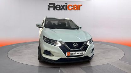 Usado Nissan Qashqai Acenta 140 HP (102 kW) 2021 Branco SUV