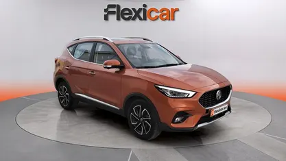Usado MG ZS Luxury 111 CV (81 kW) 2023 Naranja SUV