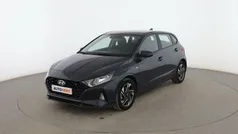 Gris Usado 2023 Hyundai i20 Berlina | 17.799 € (Precio justo)