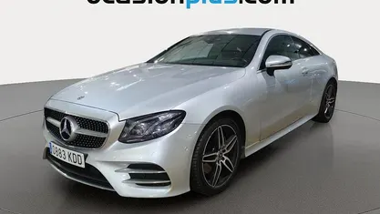 Gris plata Usado 2017 Mercedes E220 AMG Coupe | 27.686 € (Super precio)