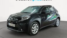 Usado 2024 Toyota Aygo Play Utilitario | 13.864 € (Precio justo)