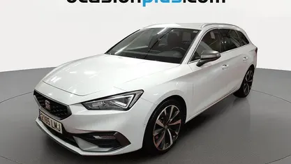 Usado Seat Leon FR 150 CV (110 kW) 2021 Blanco Monovolumen