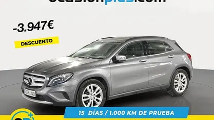 Gris / plata Usado 2016 Mercedes GLA200 Style SUV | 19.343 € (Buen precio)