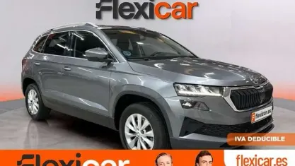 Usado Skoda Karoq Selection 150 CV (110 kW) 2024 Gris SUV