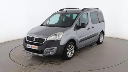 Gris Usado 2018 Peugeot TePee Monovolumen | 14.699 € (Precio justo)