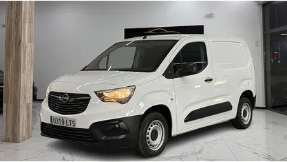 Usado Opel Combo S 102 CV (75 kW) 2021 Blanco Monovolumen