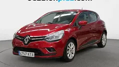 Rojo Usado 2019 Renault Clio IV Zen Utilitario | 12.273 € (Precio justo)