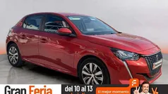 Rojo Usado 2021 Peugeot 208 Active Utilitario | 11.090 € (Precio justo)