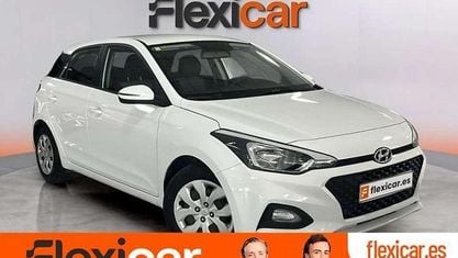 Begagnad Hyundai i20 84 HK (61 kW) 2020 Vit Halvkombi