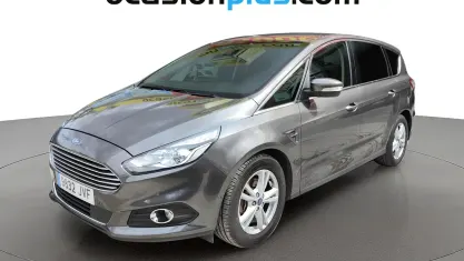 Usado Ford S-MAX Titanium 150 CV (110 kW) 2016 Gris Monovolumen