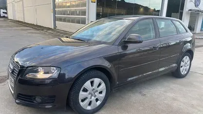 Usado Audi A3 Attraction 125 CV (91 kW) 2009 Berlina