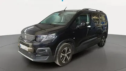 Usado Peugeot Rifter GT 130 CV (95 kW) 2021 Negro Monovolumen