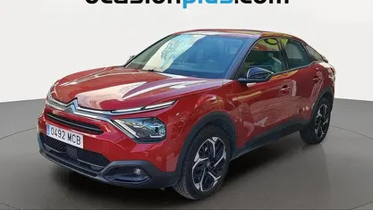 Usado Citroën C4 Feel 131 CV (96 kW) 2022 Rojo SUV