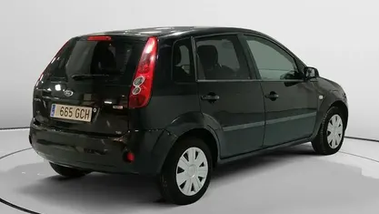 Käytetty Ford Fiesta Futura 90 HP (66 kW) 2008 Musta Viistoperä