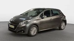 Gris Usado 2018 Peugeot 208 Allure Utilitario | 9091 € (Precio justo)