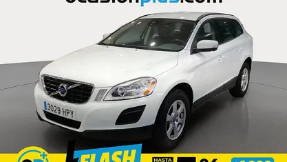 Usado Volvo XC60 Kinetic 136 CV (100 kW) 2013 Blanco SUV