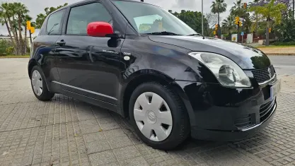 Usado Suzuki Swift GL 69 HP (50 kW) 2006 Preto Citadino