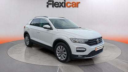 Käytetty VW T-Roc Advance 150 HP (110 kW) 2021 Valkoinen Katumaasturi