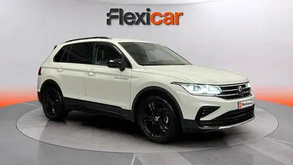 Usado VW Tiguan Sportline 150 CV (110 kW) 2023 Blanco SUV
