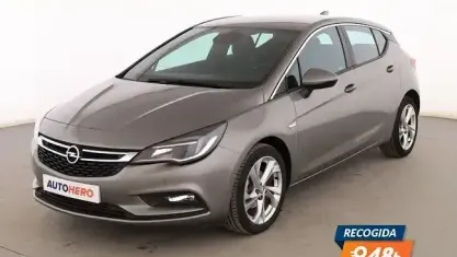 Usado Opel Astra Dynamic 125 CV (91 kW) 2017 Gris Utilitario