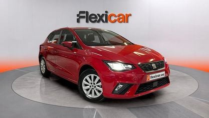 Używany Seat Ibiza Reference 80 KM (58 kW) 2024 Czerwony Hatchback