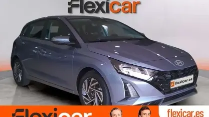 Usado Hyundai i20 101 CV (74 kW) 2024 Azul Utilitario