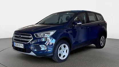 Usado Ford Kuga Trend 120 CV (88 kW) 2019 Azul SUV