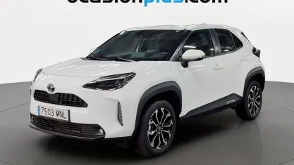 Usado Toyota Yaris Cross Active 116 CV (85 kW) 2024 Blanco SUV