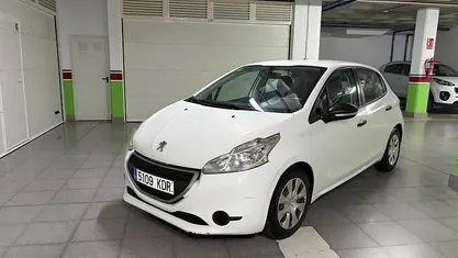Usado Peugeot 208 Active 75 CV (55 kW) 2017 Utilitario