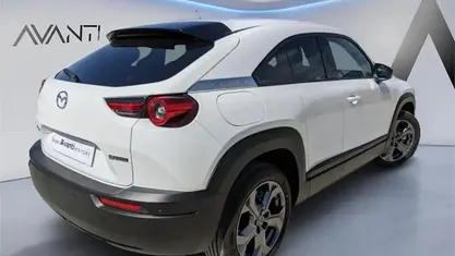 Käytetty Mazda MX30 107 kW (146 HP) 2021 Valkoinen Katumaasturi