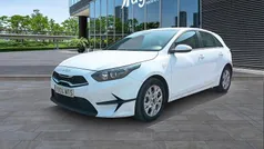 Blanco Usado 2024 Kia Ceed Utilitario | 18.400 € (Precio justo)