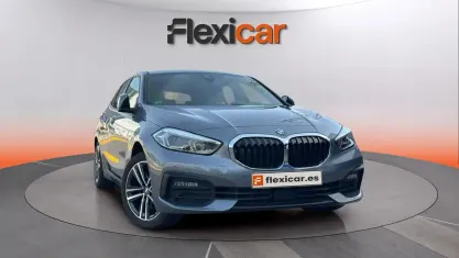Usado BMW 118 150 CV (110 kW) 2022 Gris Utilitario