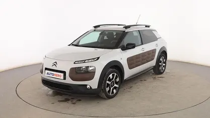 Usado Citroën C4 Feel 82 CV (60 kW) 2016 Blanco SUV