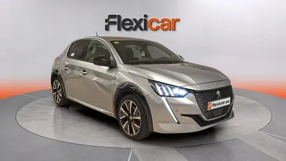 Usado Peugeot 208 GT-line 101 CV (74 kW) 2020 Utilitario