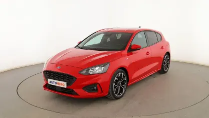 Usado Ford Focus ST-Line 125 CV (91 kW) 2021 Rojo Berlina