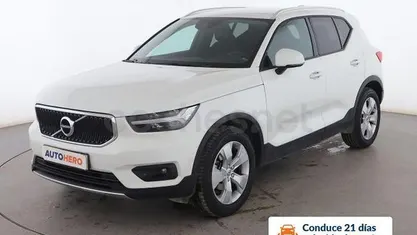 Usado Volvo XC40 Momentum 151 CV (111 kW) 2018 Blanco SUV
