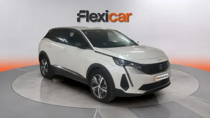 Usado Peugeot 3008 Active 131 CV (96 kW) 2022 Blanco SUV