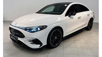 Usado Mercedes CLA180 136 CV (100 kW) 2026 Berlina