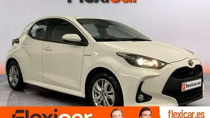 Usado Toyota Yaris Hybrid Business Edition 116 CV (85 kW) 2020 Utilitario